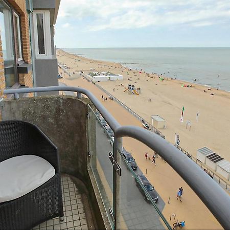 Amazing Apartment In Oostende With House Sea View Εξωτερικό φωτογραφία
